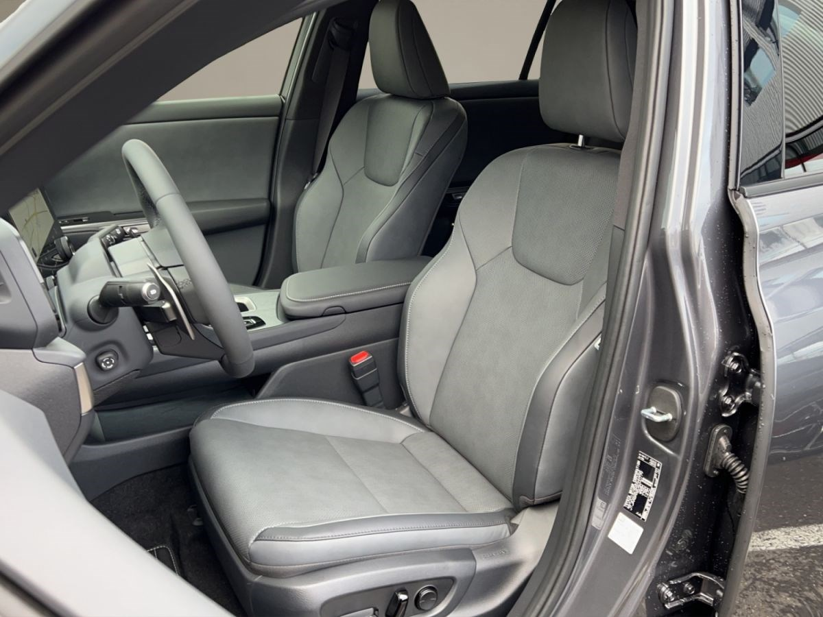 LEXUS RZ 450e comfort Direct4 elektrisch 71,4 kWh