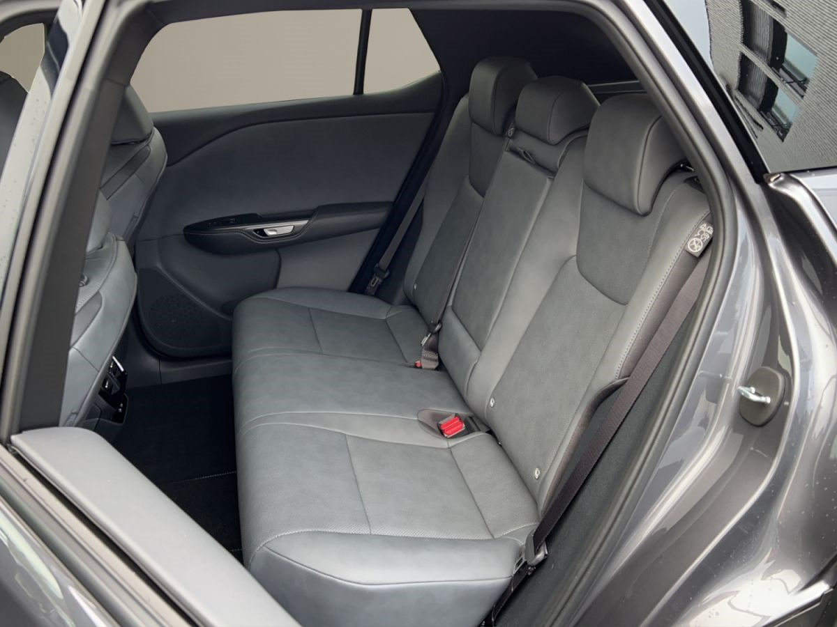 LEXUS RZ 450e comfort Direct4 elektrisch 71,4 kWh