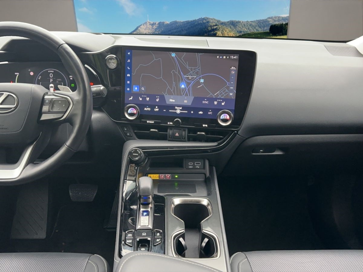 LEXUS NX 450h+ excellence AWD
