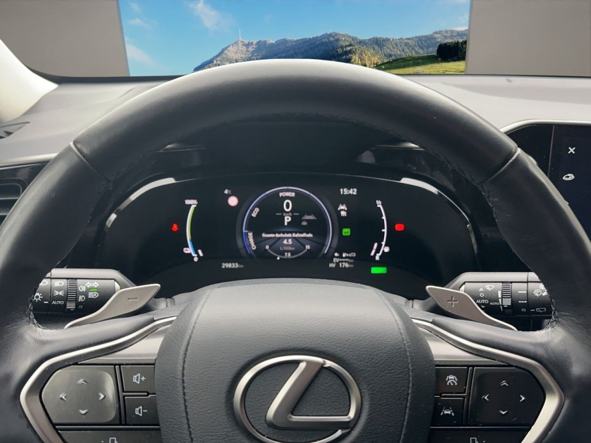 LEXUS NX 450h+ excellence AWD