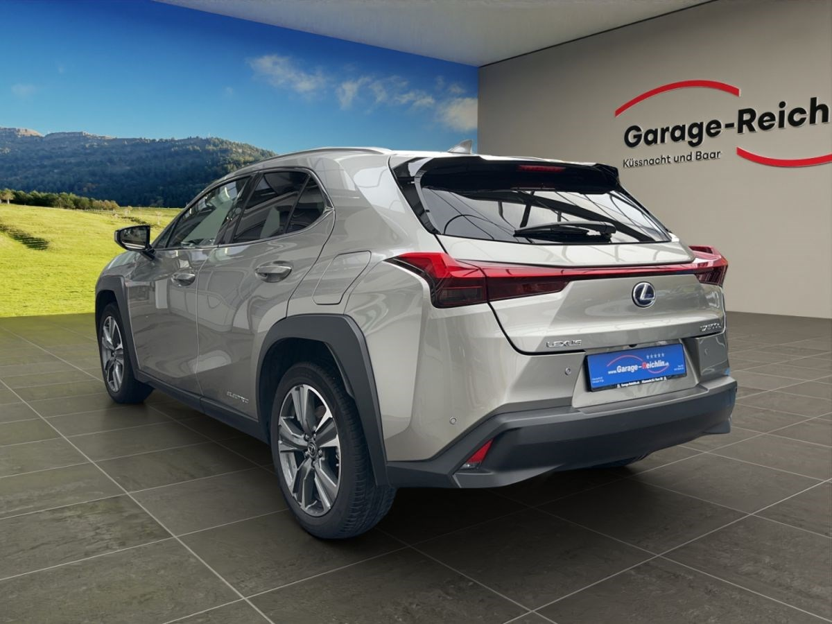 LEXUS UX 300e excellence elektrisch