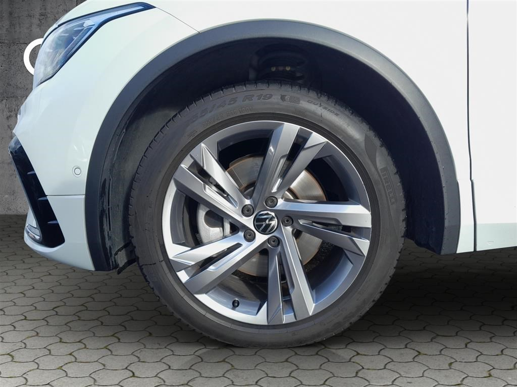 VW Tiguan 2.0TSI R-Line 4Motion DSG