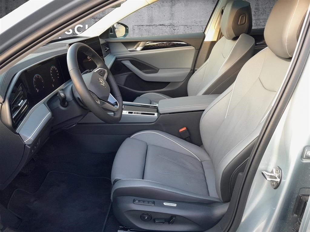 VW Passat Variant 2.0 TDI evo Elegance DSG