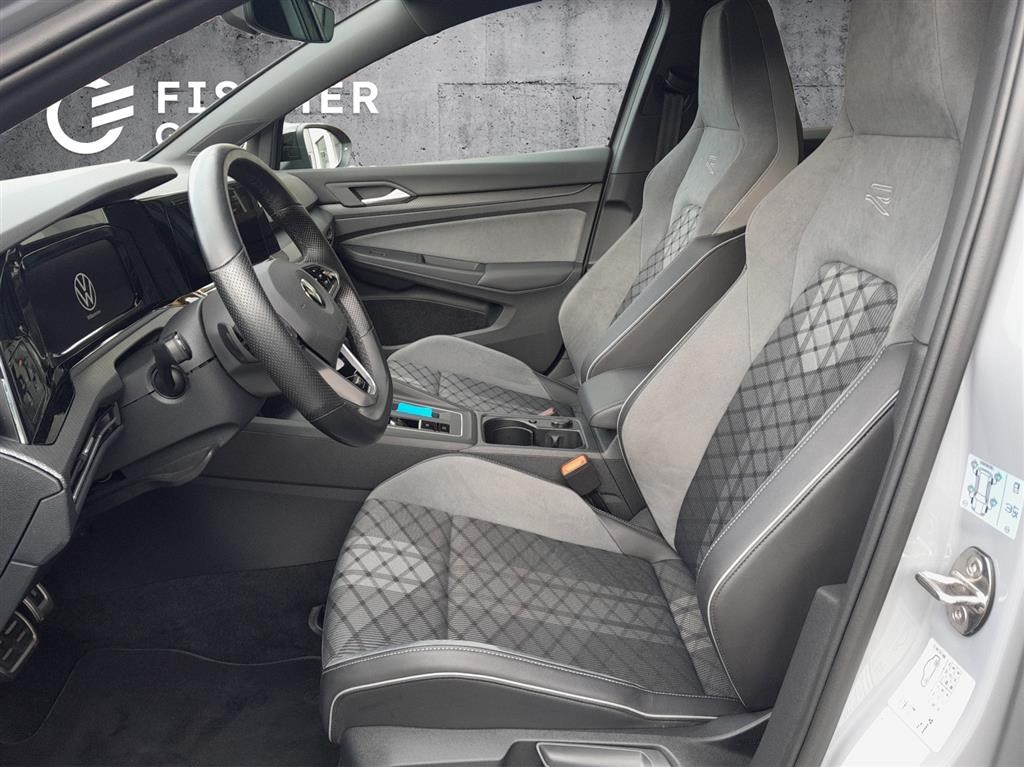 VW Golf 1.5 eTSI mHEV ACT R-Line DSG