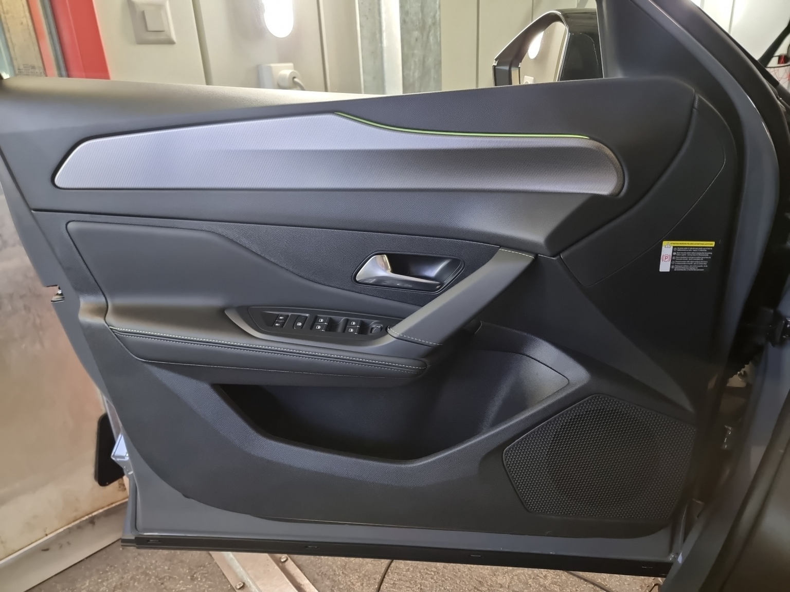PEUGEOT 408 1.2 PT GT EAT8