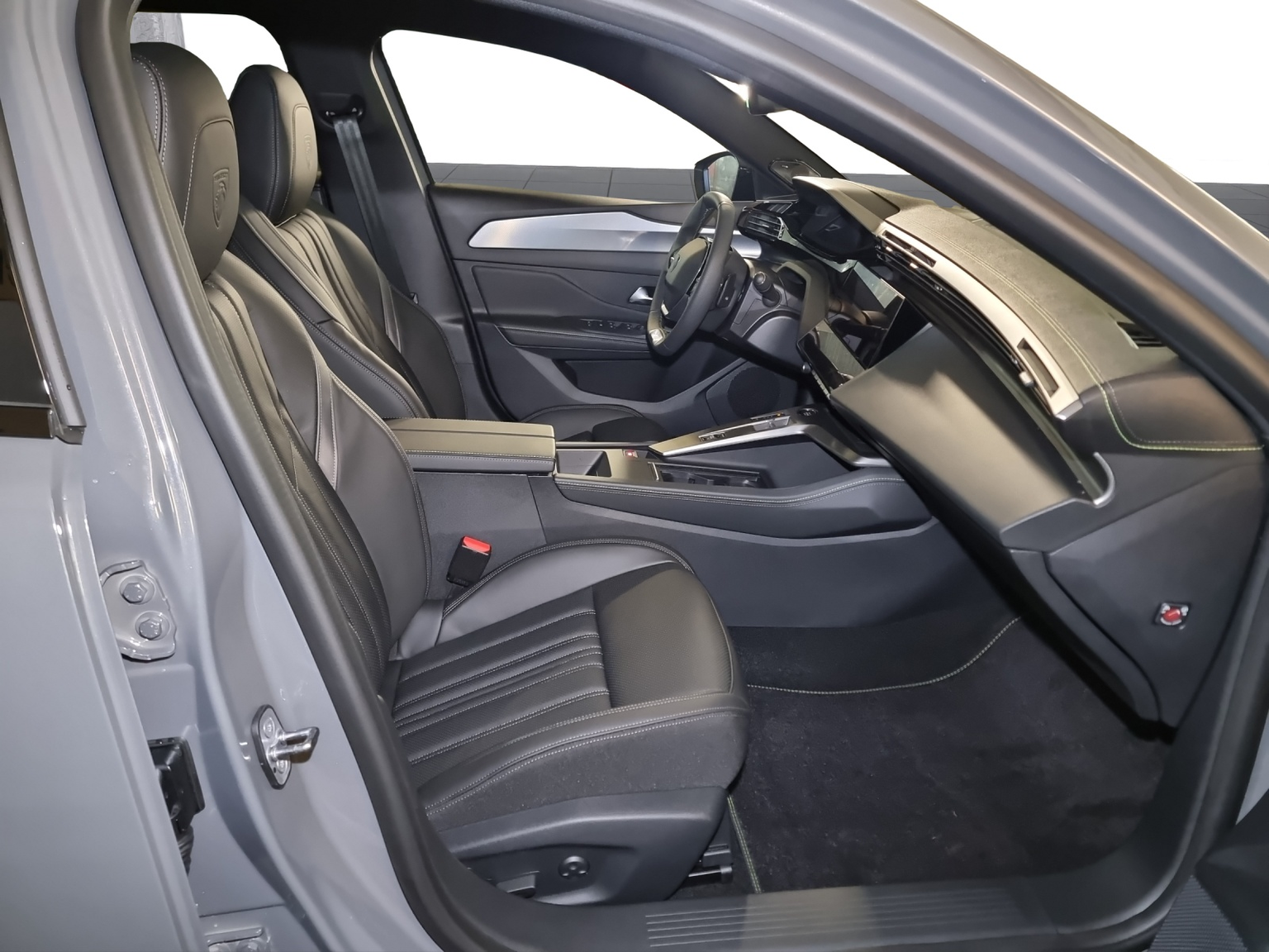 PEUGEOT 408 1.2 PT GT EAT8