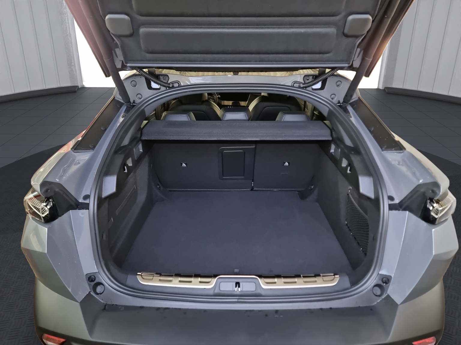 PEUGEOT 408 1.2 PT GT EAT8