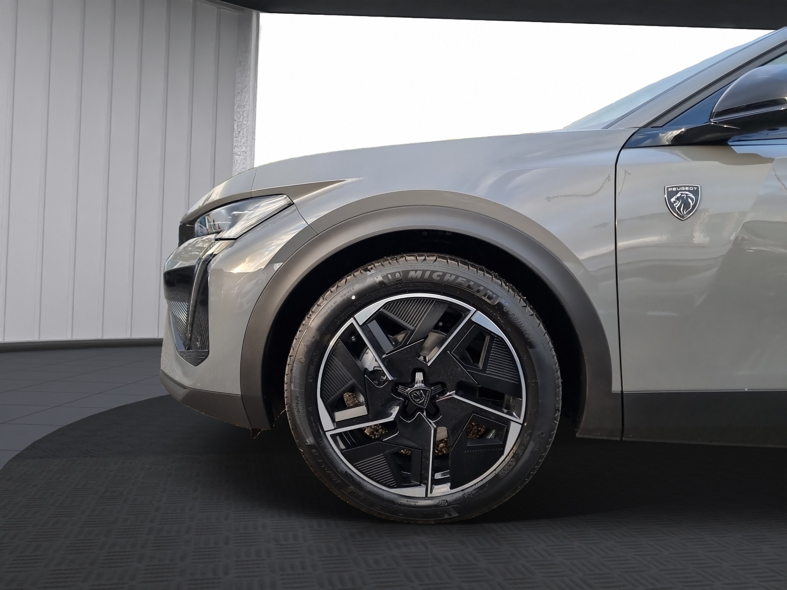 PEUGEOT 408 1.2 PT GT EAT8