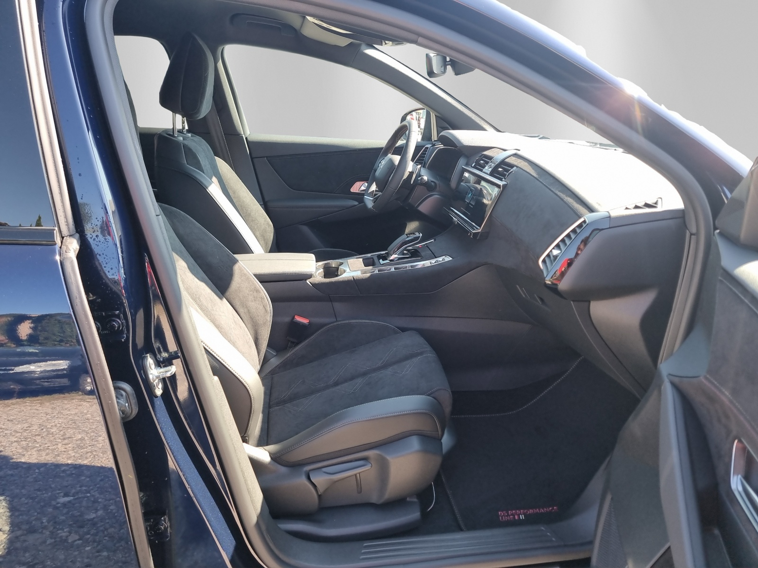 DS AUTOMOBILES DS 7 E-T.300 4x4 Lig Noi.