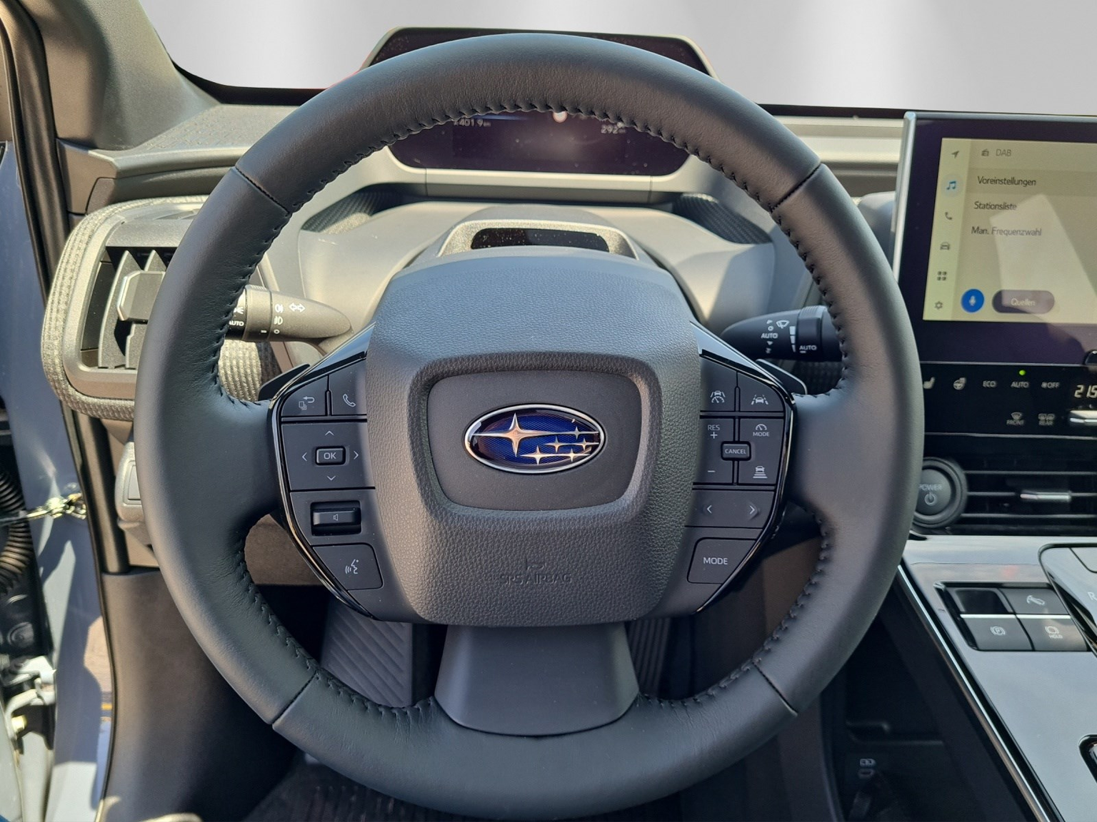 SUBARU Solterra eV Luxury AWD
