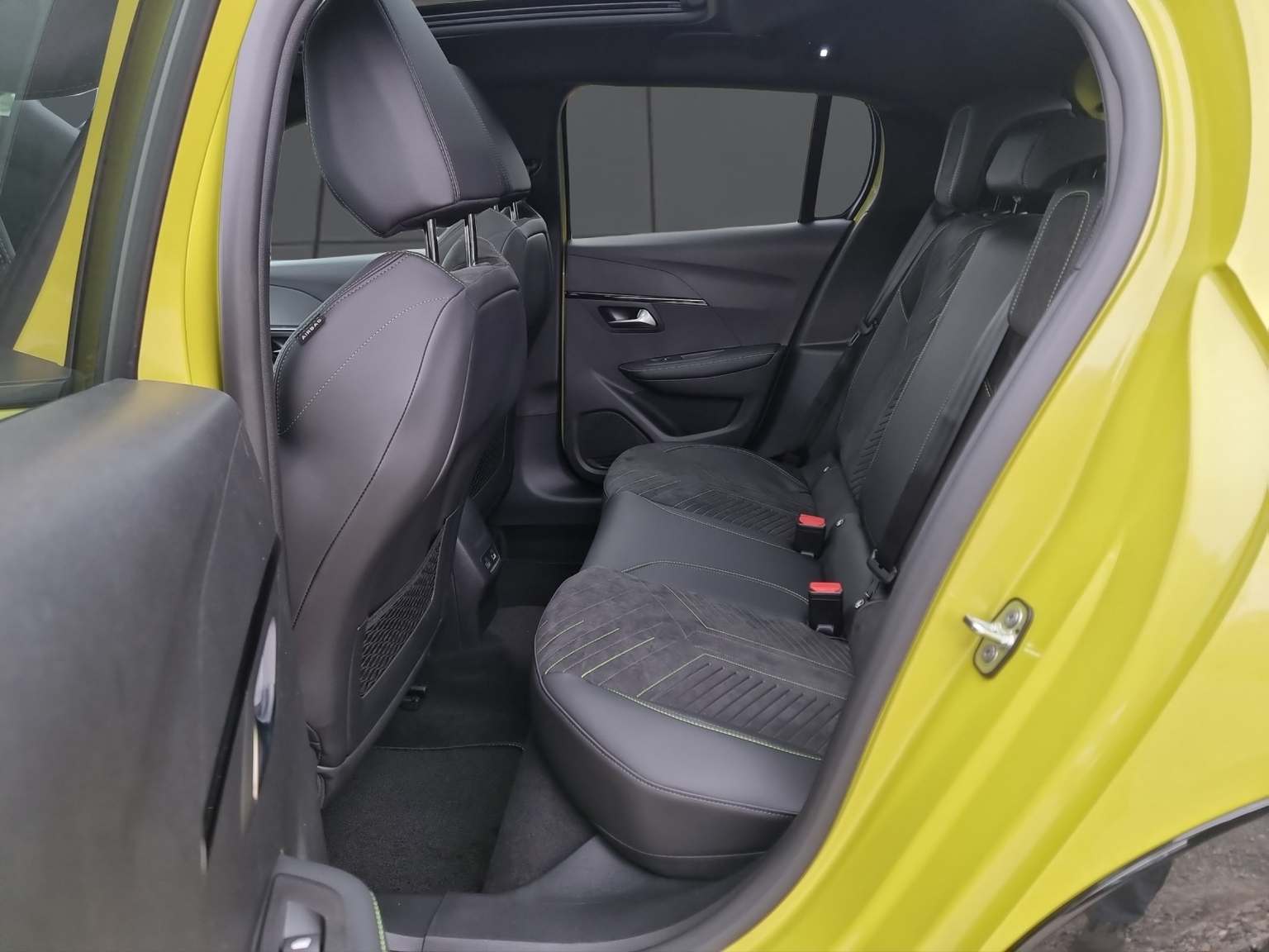 PEUGEOT 208 Elektrik 115kW GT