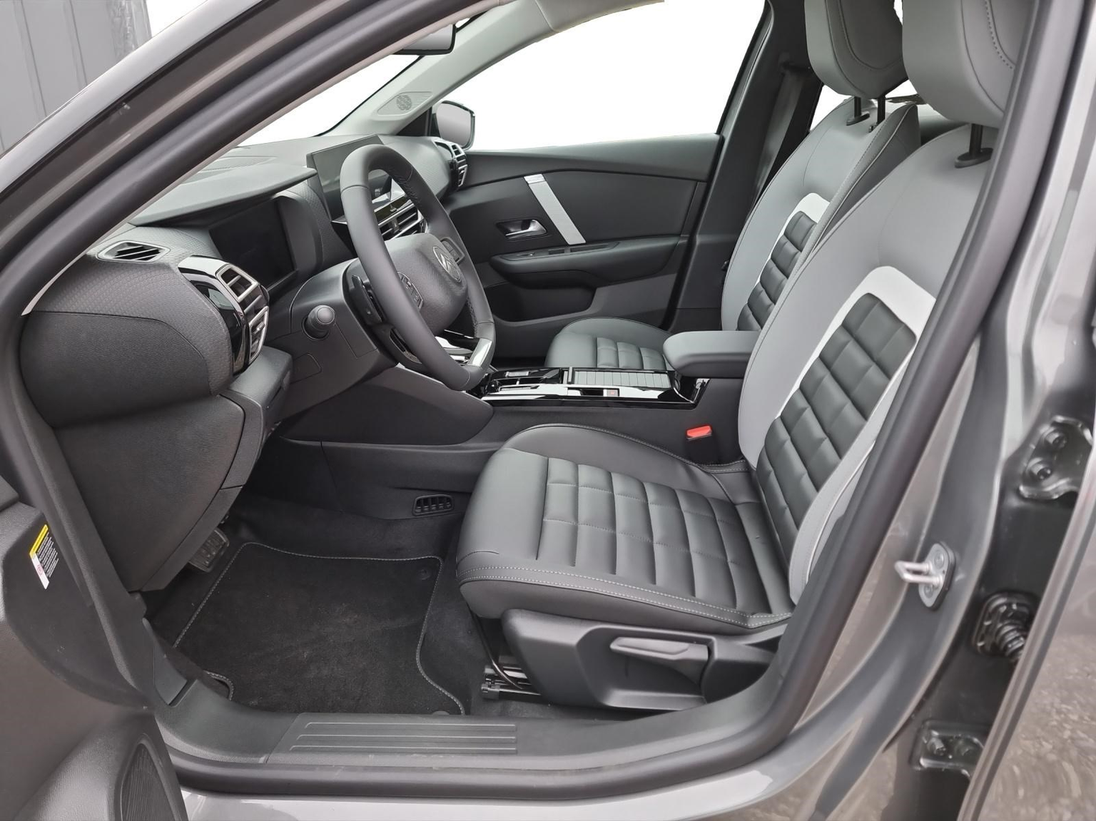 CITROEN C4 1.2 Hybrid Max
