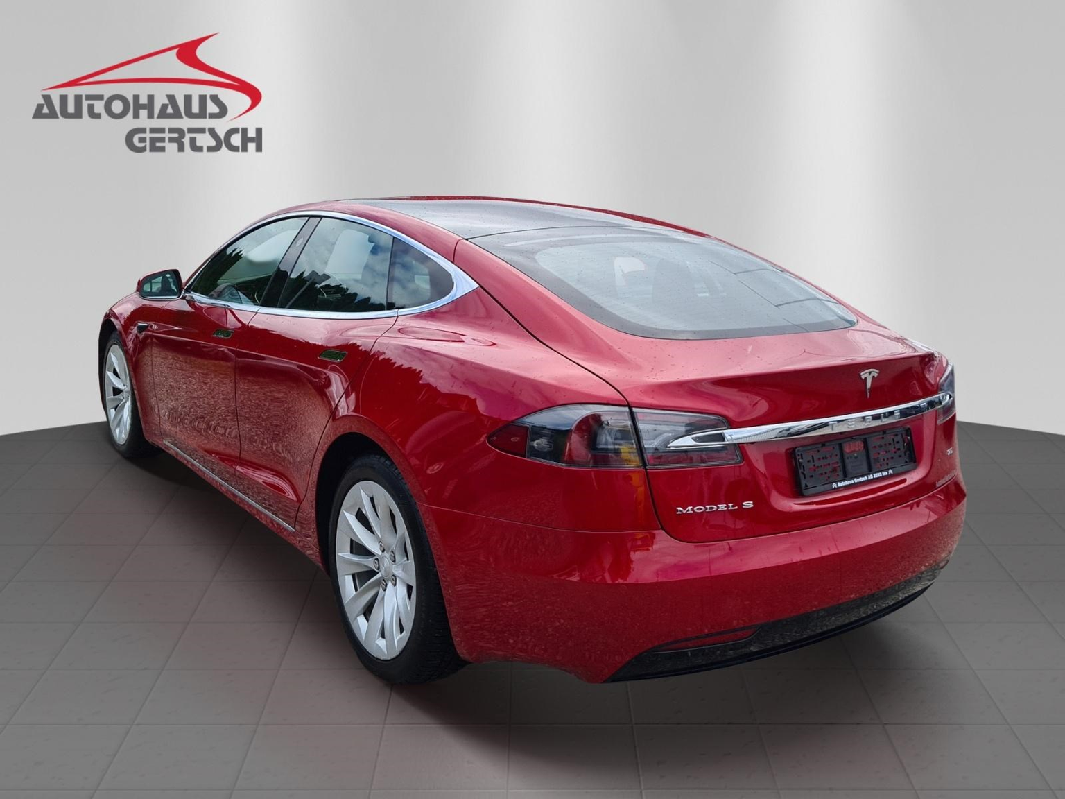 TESLA Model S 75