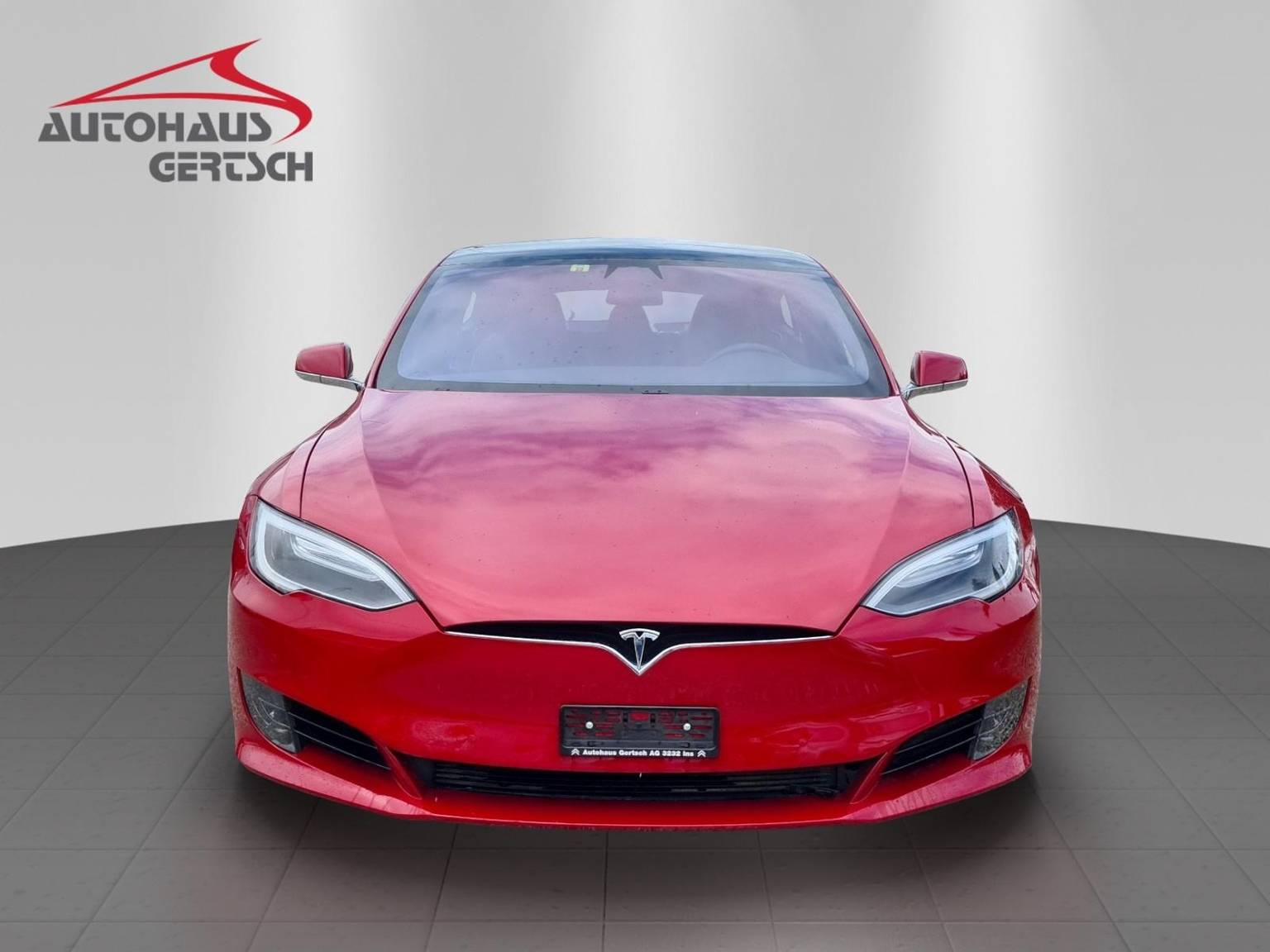 TESLA Model S 75