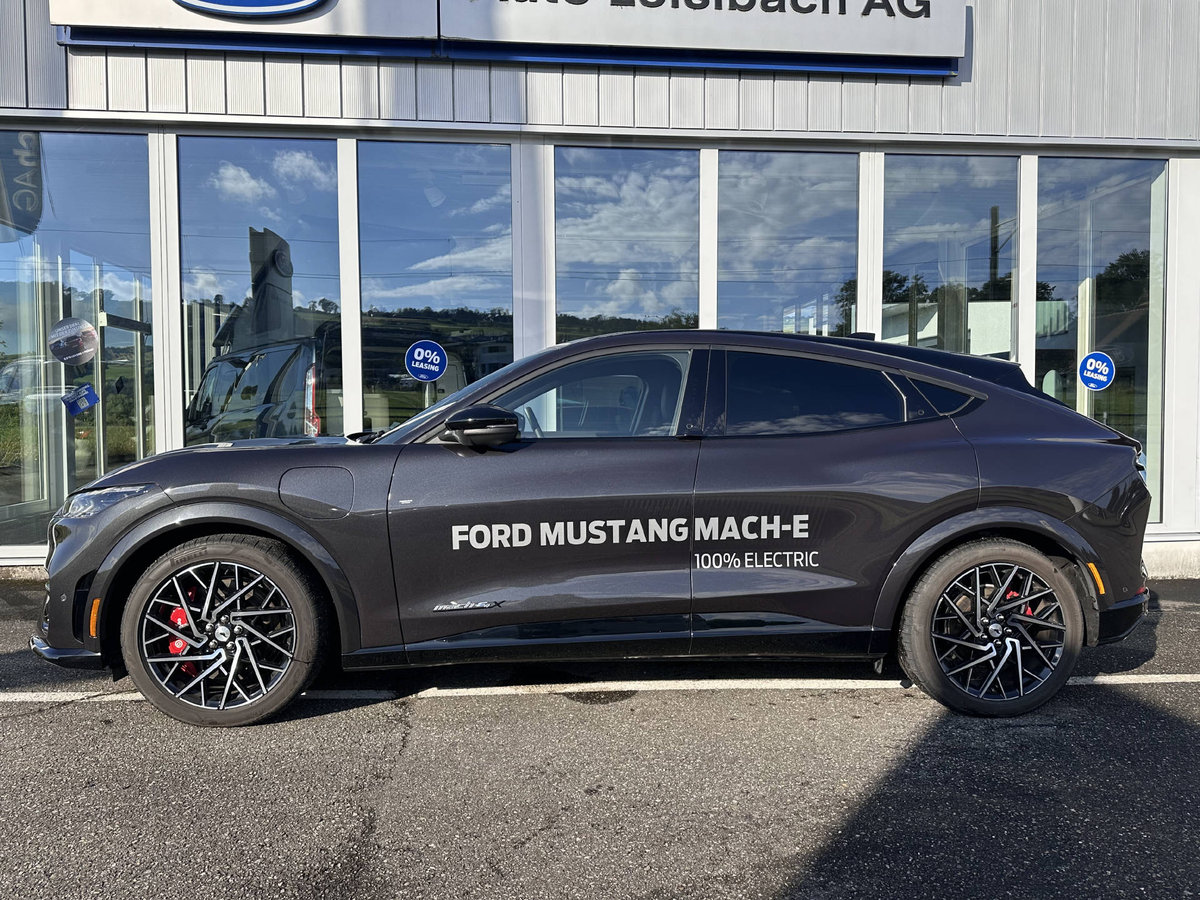 FORD Mustang Mach-E Extended GT AWD