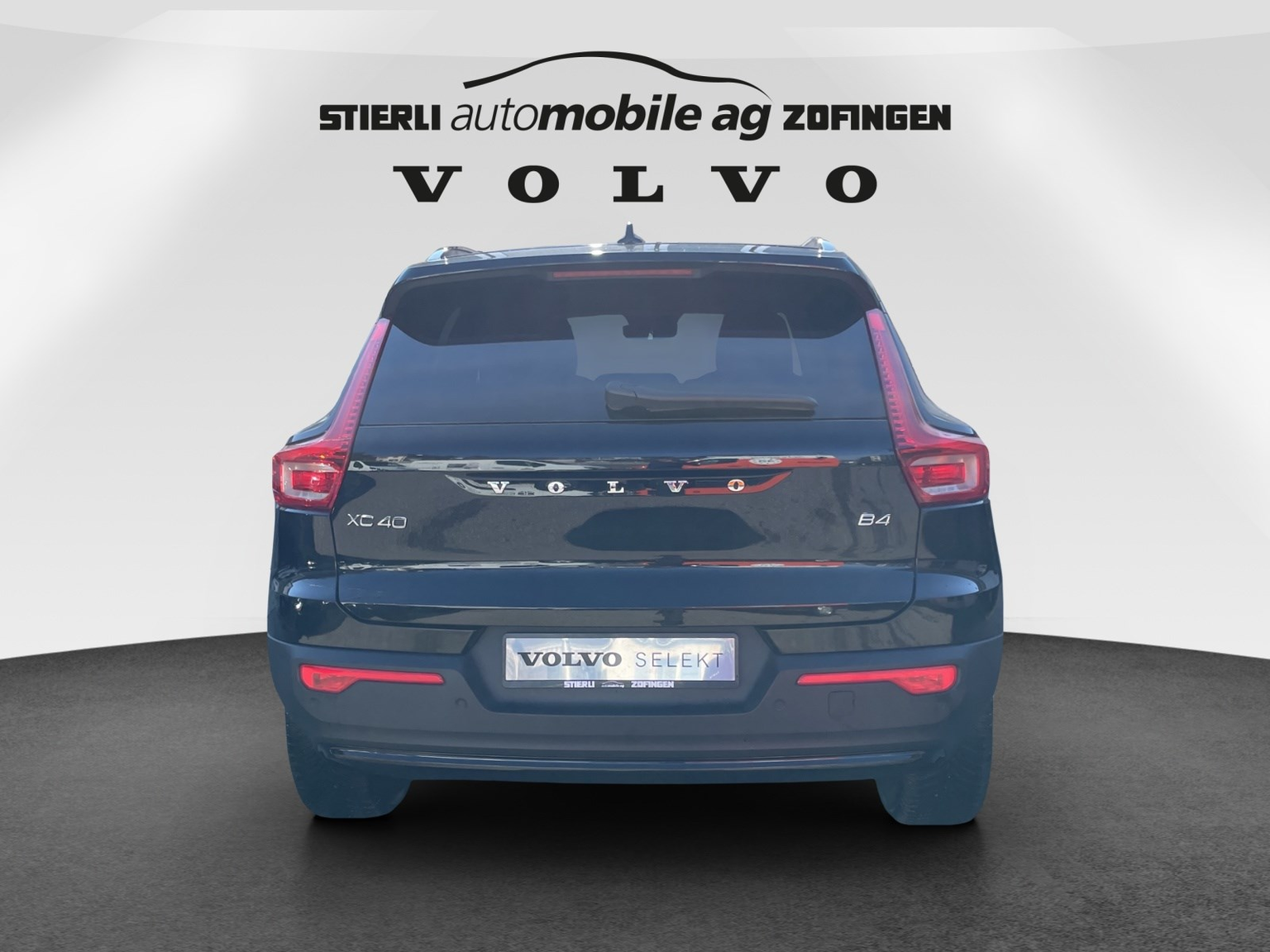 VOLVO XC40 2.0 B4 MH Plus Dark