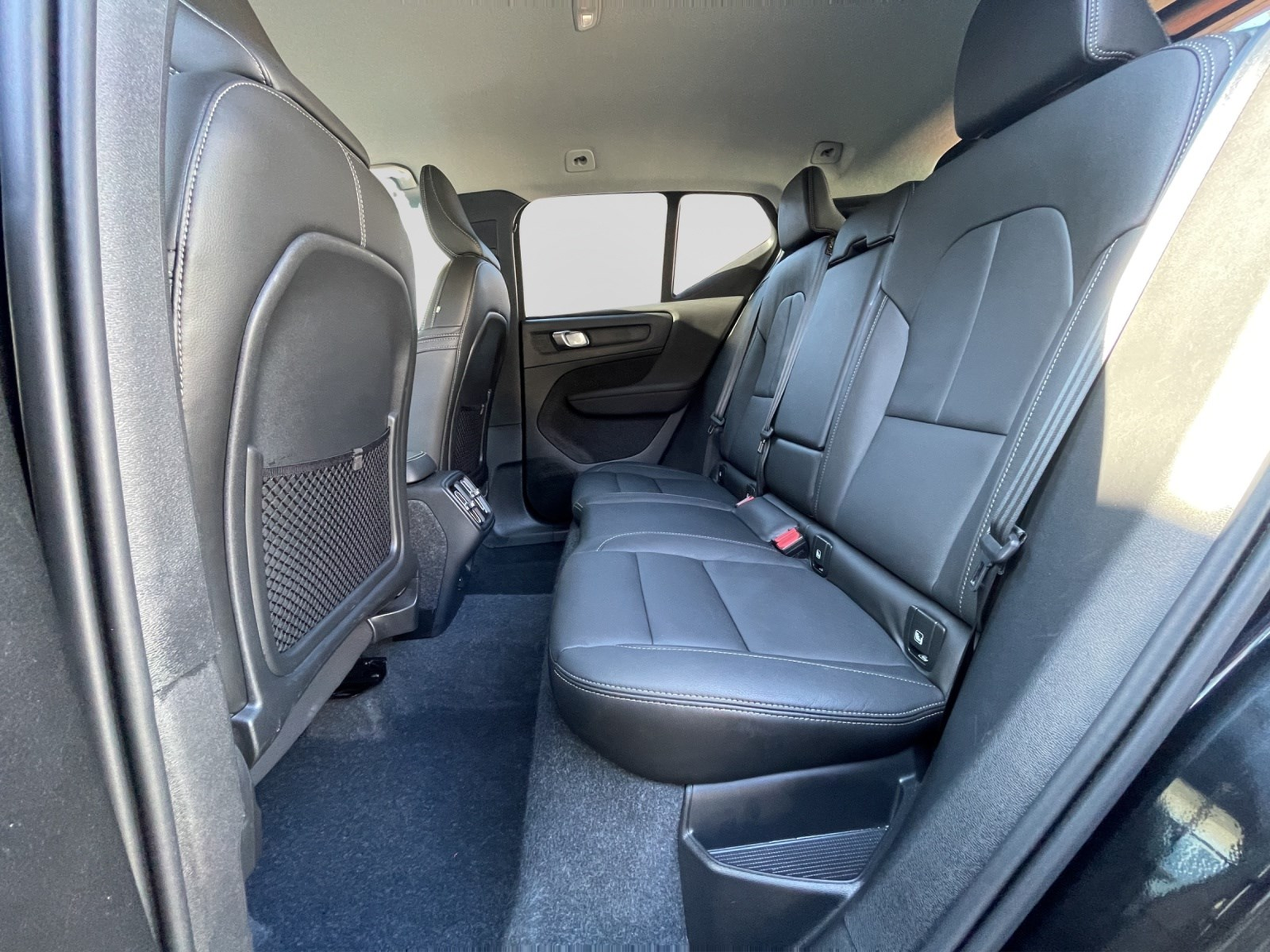 VOLVO XC40 2.0 B4 MH Plus Dark