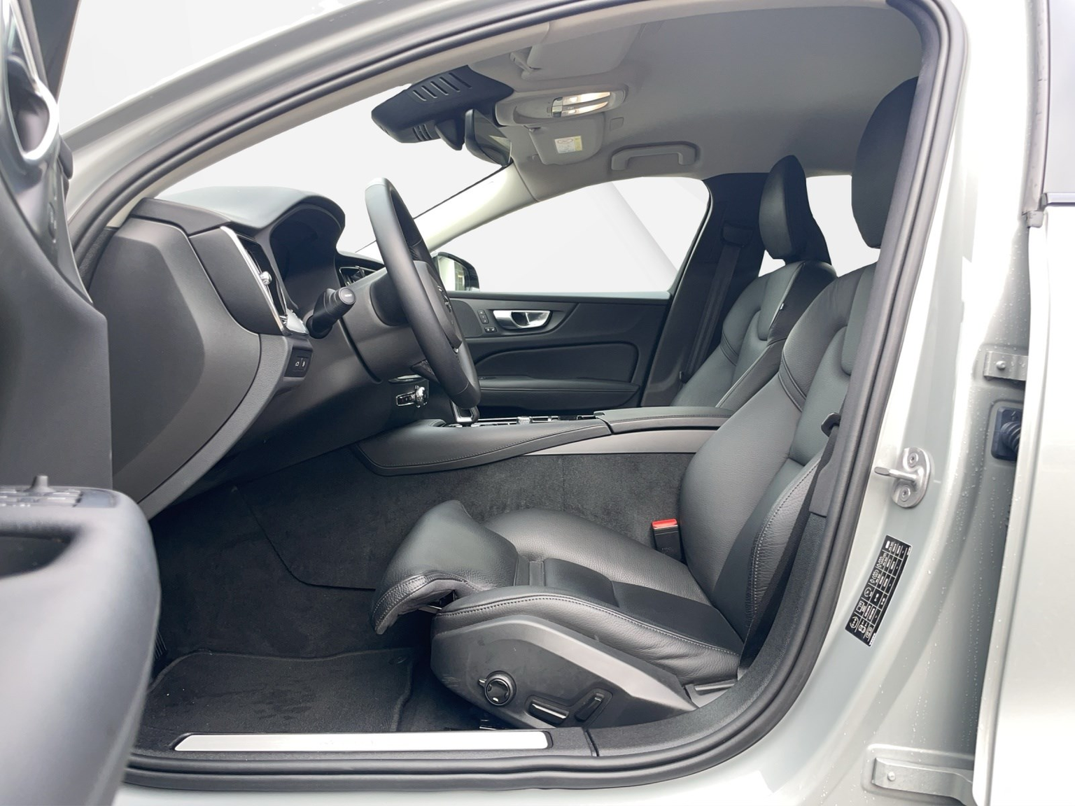 VOLVO S60 2.0 T8 TE Plus Dark eAWD