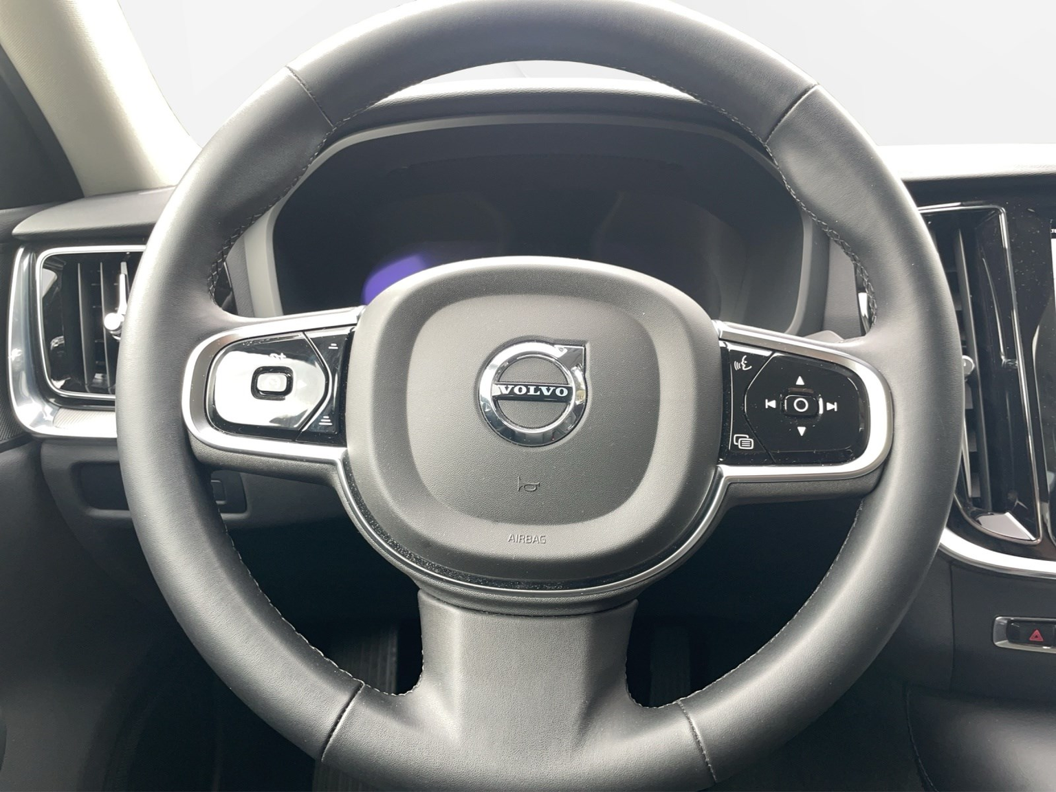 VOLVO S60 2.0 T8 TE Plus Dark eAWD