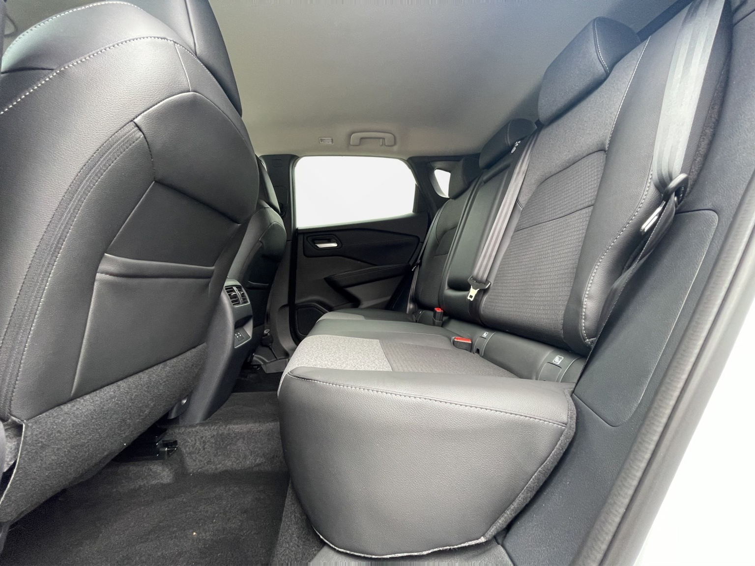 NISSAN Qashqai 1.3 DIG-T 158 N-Connecta 4x4