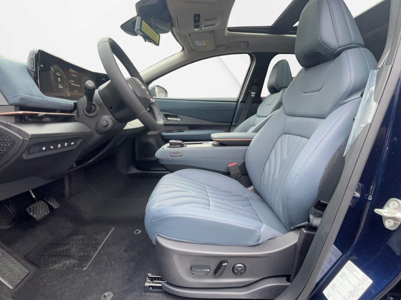 NISSAN Ariya Evolve e-4orce