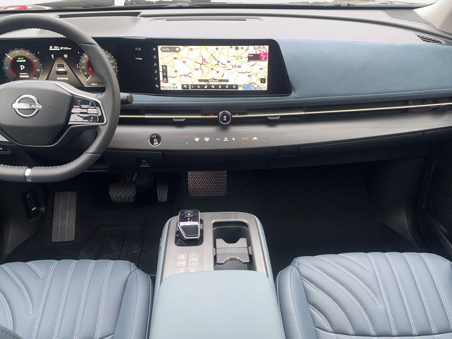 NISSAN Ariya Evolve e-4orce