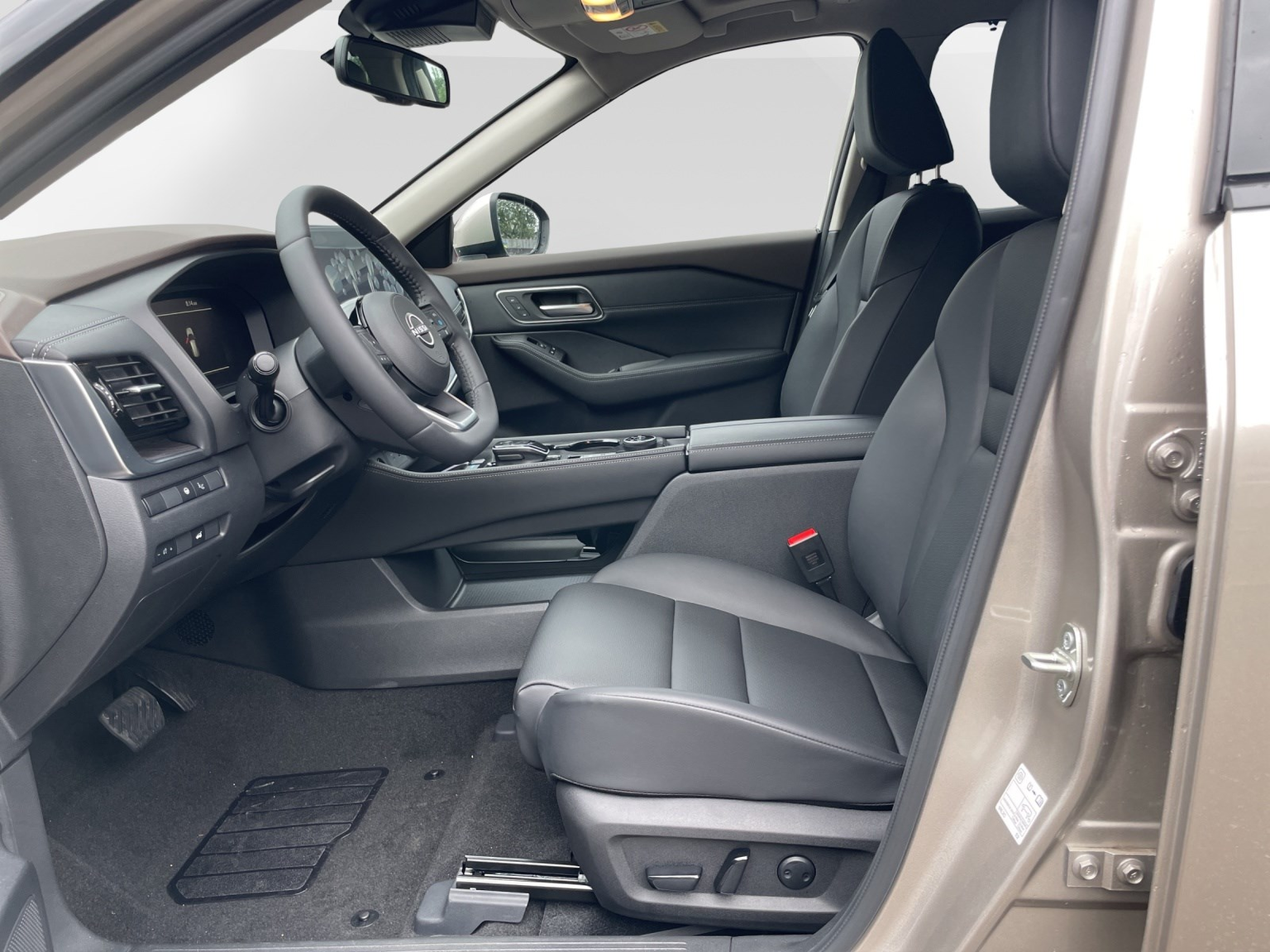 NISSAN X-Trail 1.5 VC-T Tekna e-4orce 7P