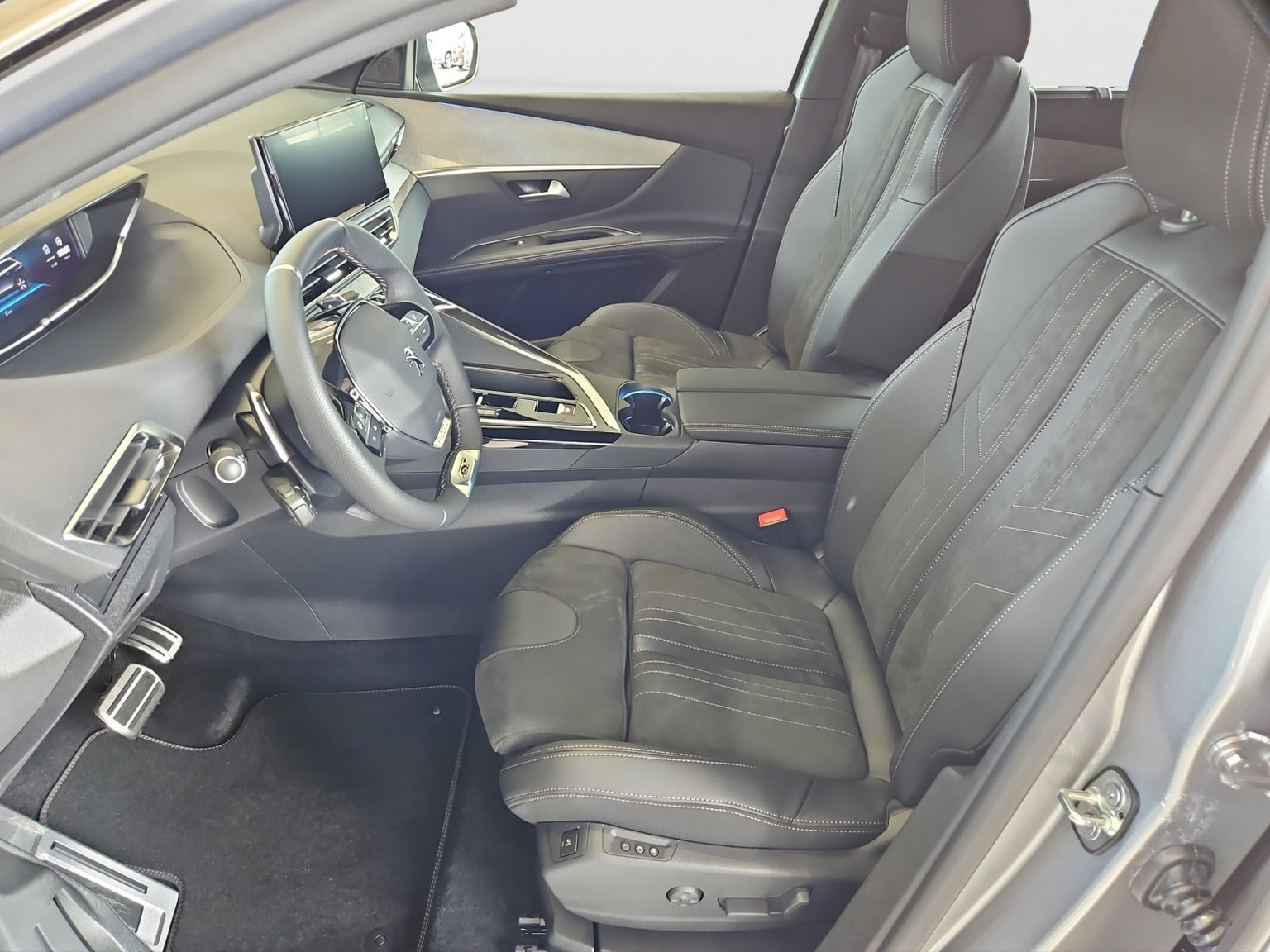 PEUGEOT 5008 1.5 BlueHDi GT EAT8