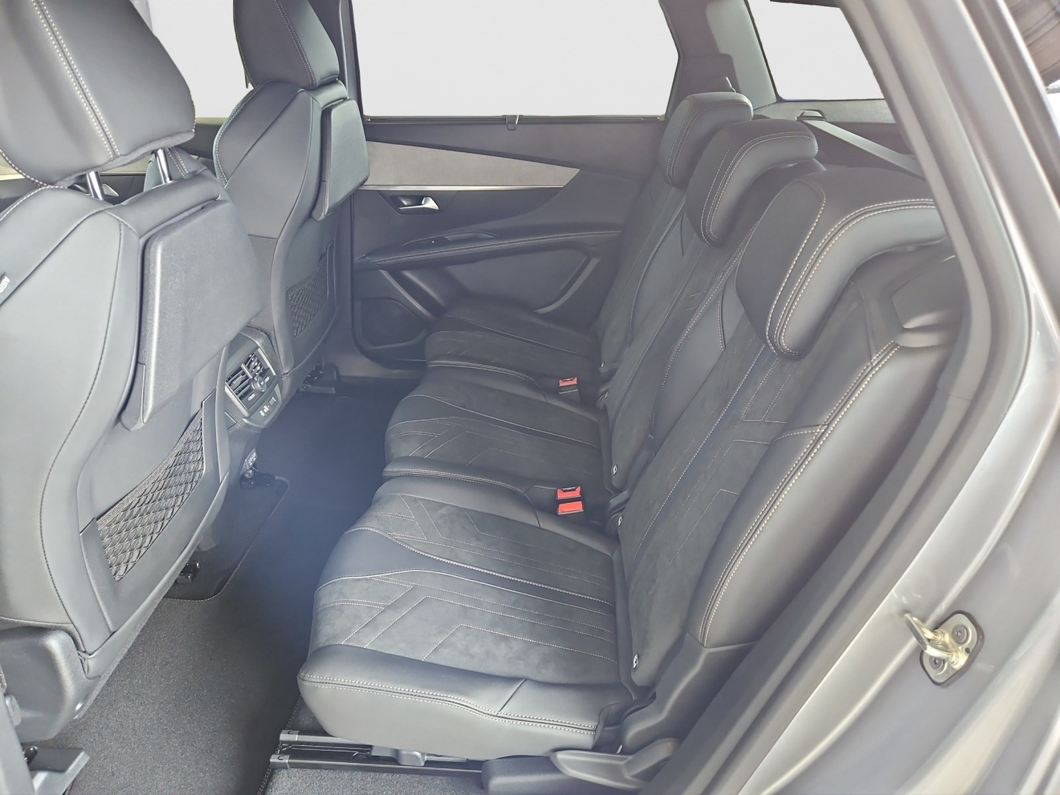 PEUGEOT 5008 1.5 BlueHDi GT EAT8
