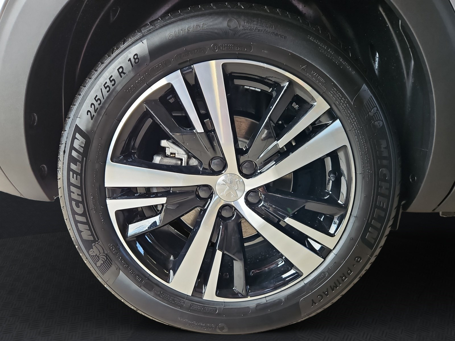 PEUGEOT 5008 1.5 BlueHDi GT EAT8