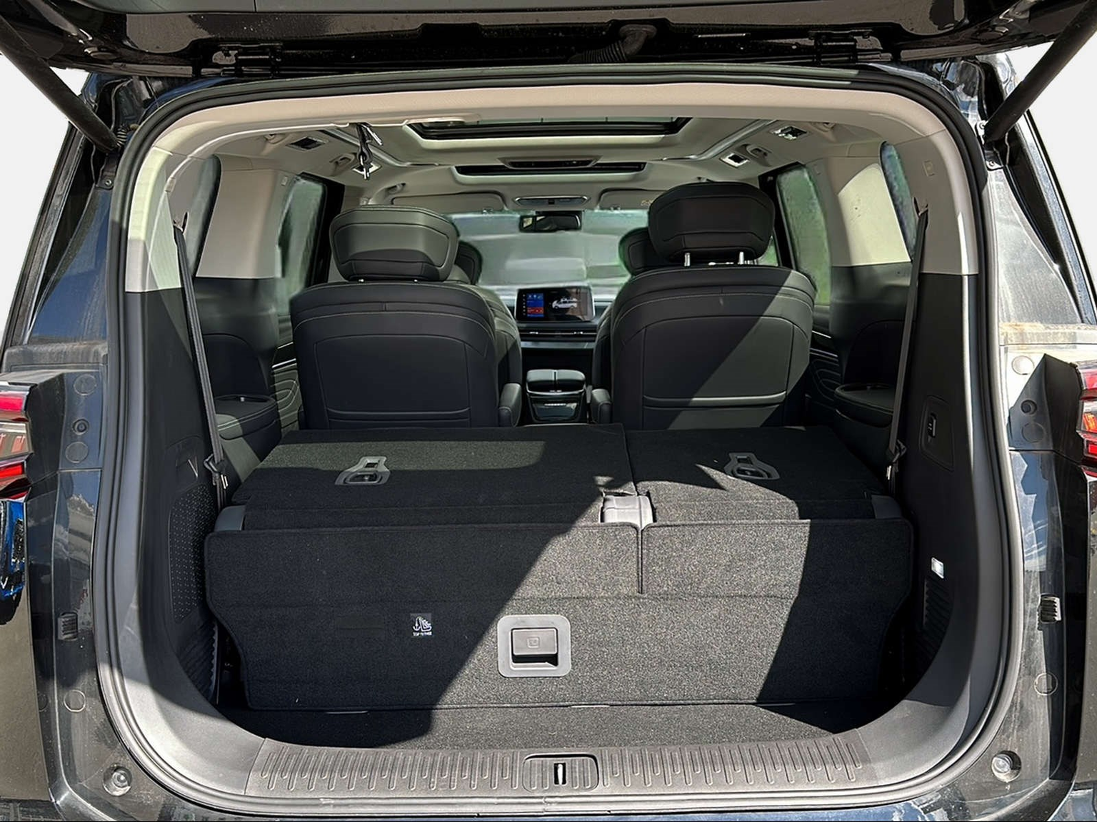 MAXUS Mifa 9 Luxury