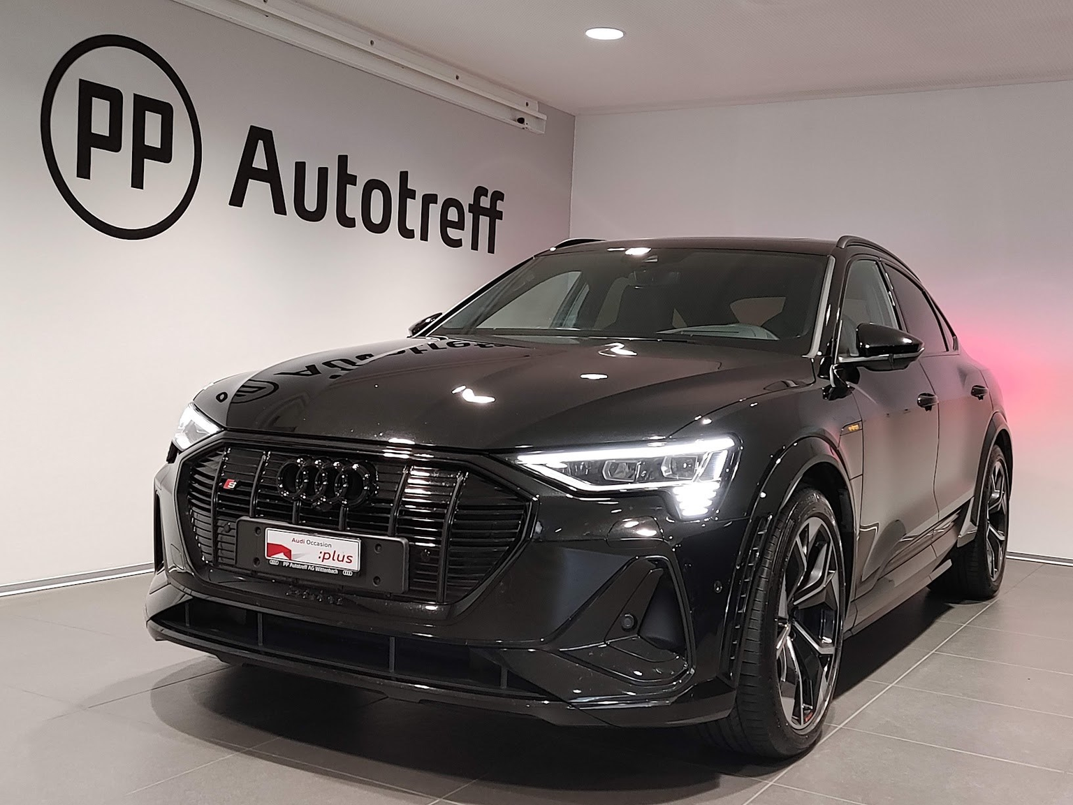 AUDI e-tron S Sportback quattro
