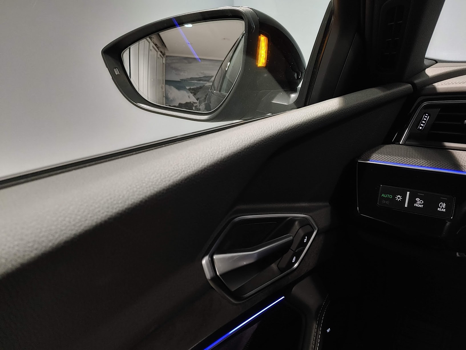 AUDI e-tron S Sportback quattro