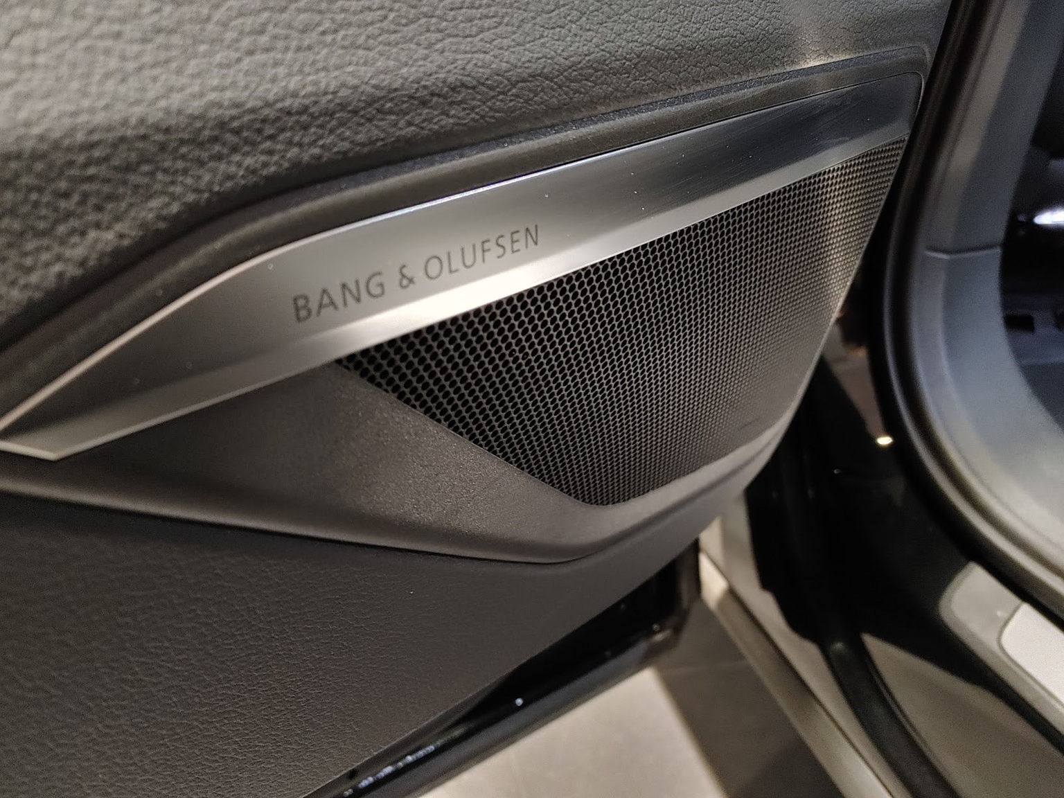 AUDI e-tron S Sportback quattro
