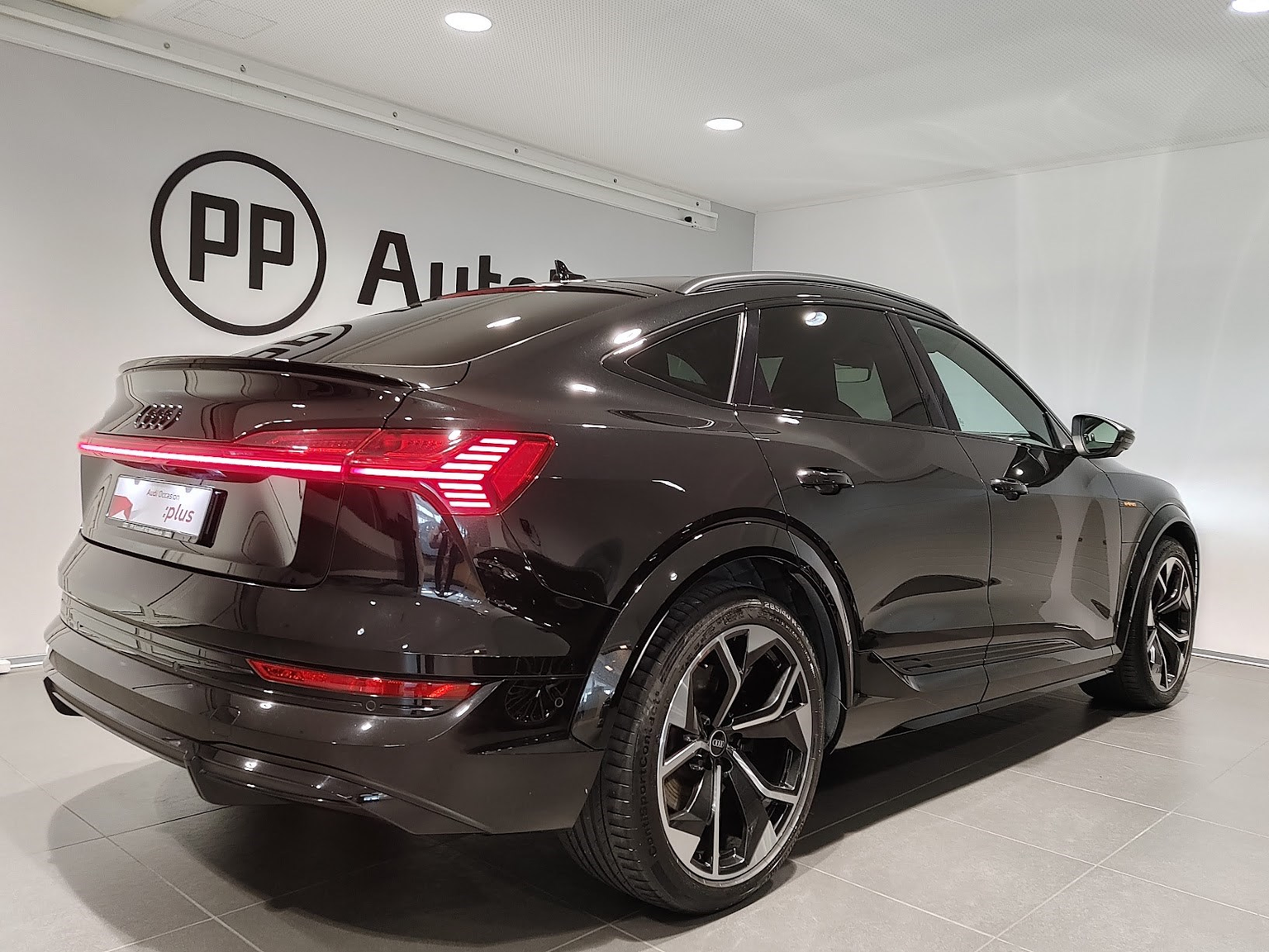 AUDI e-tron S Sportback quattro
