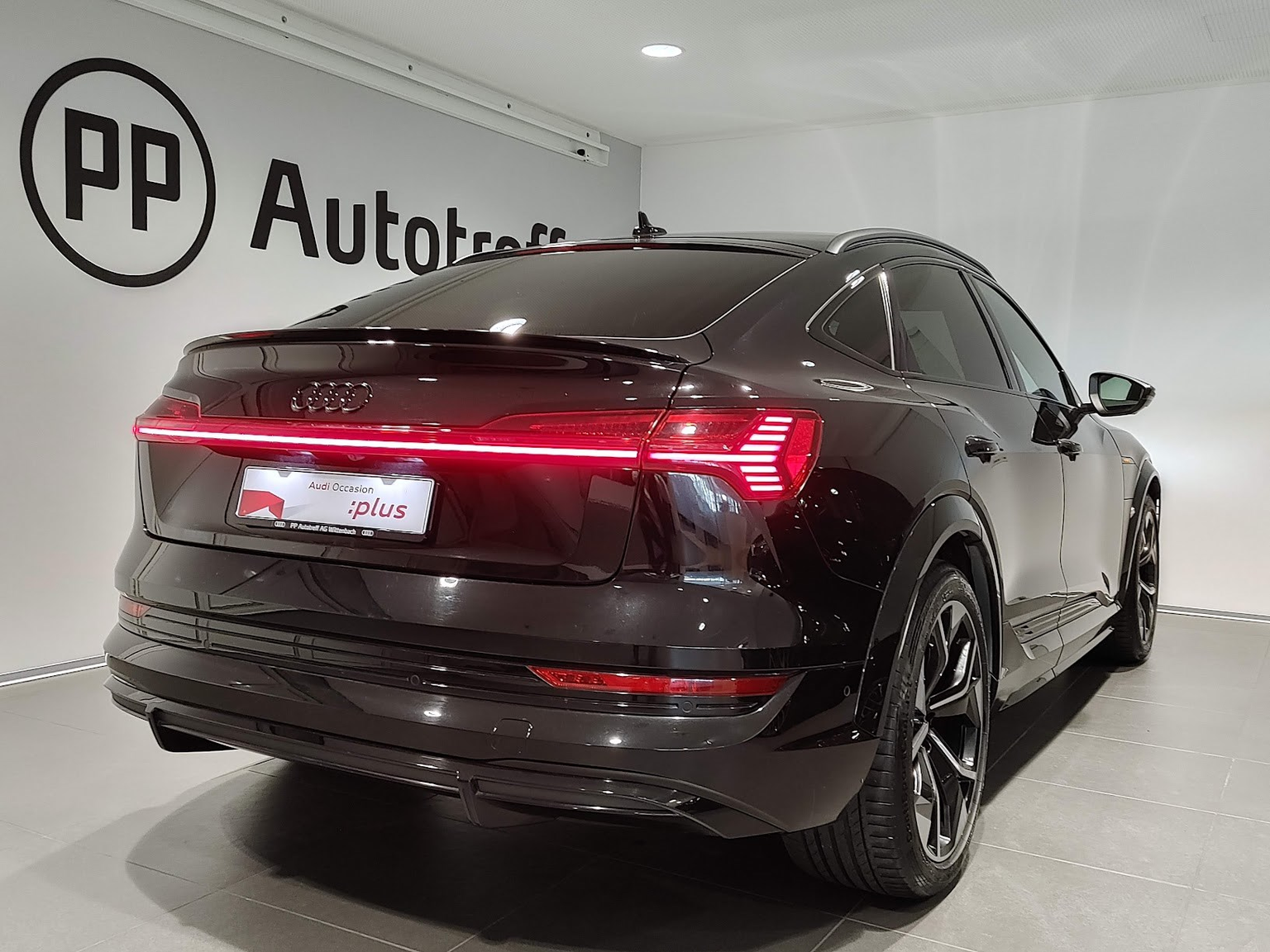 AUDI e-tron S Sportback quattro