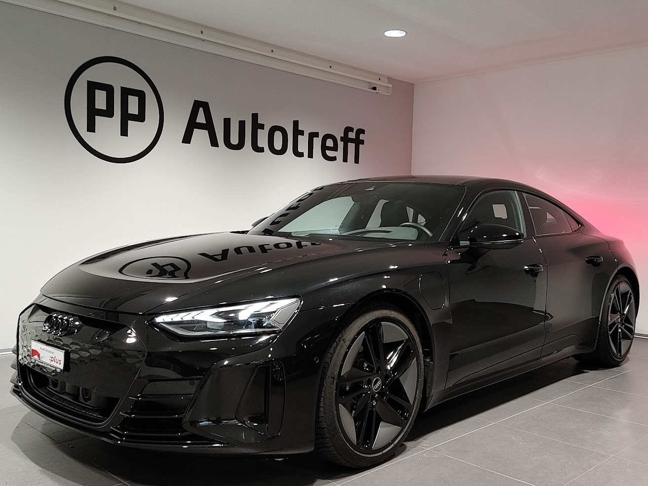 AUDI RS e-tron GT quattro