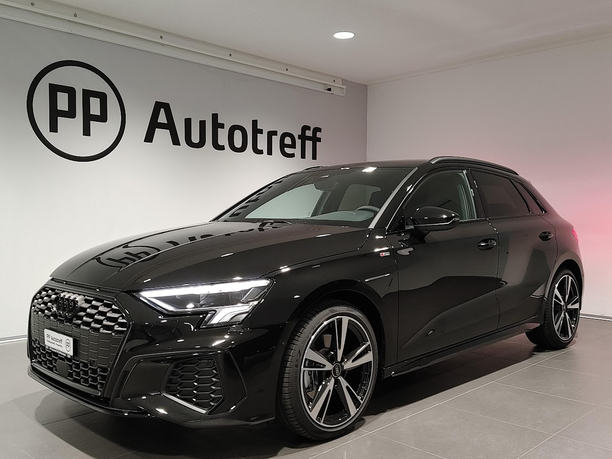 AUDI A3 Sportback 40 TFSI S line quattro