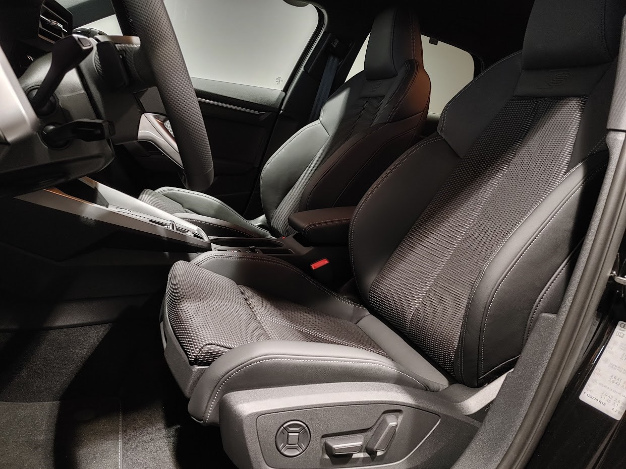 AUDI A3 Sportback 40 TFSI S line quattro