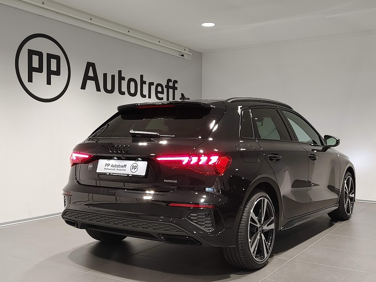 AUDI A3 Sportback 40 TFSI S line quattro