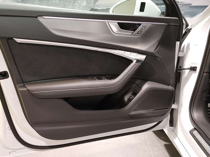 AUDI S6 Avant 3.0 TDI quattro tiptronic