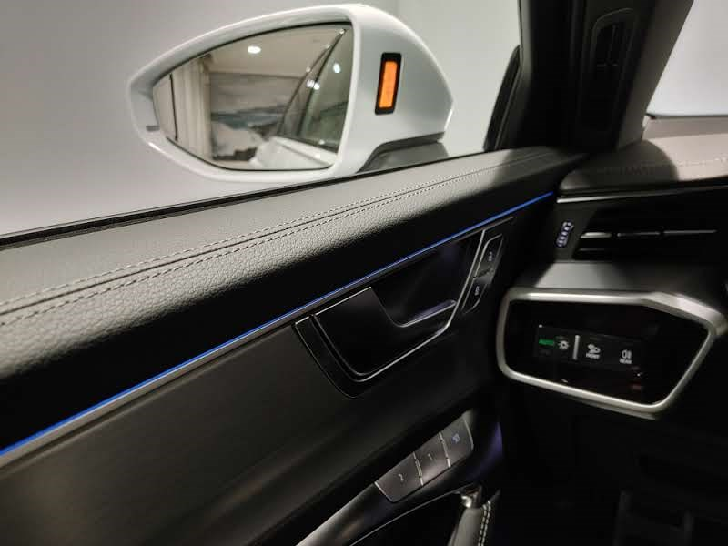 AUDI S6 Avant 3.0 TDI quattro tiptronic