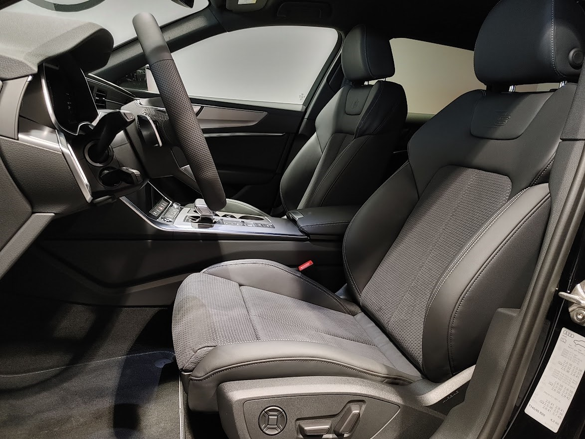 AUDI A6 Avant 45 TFSI Sport S-tronic quattro