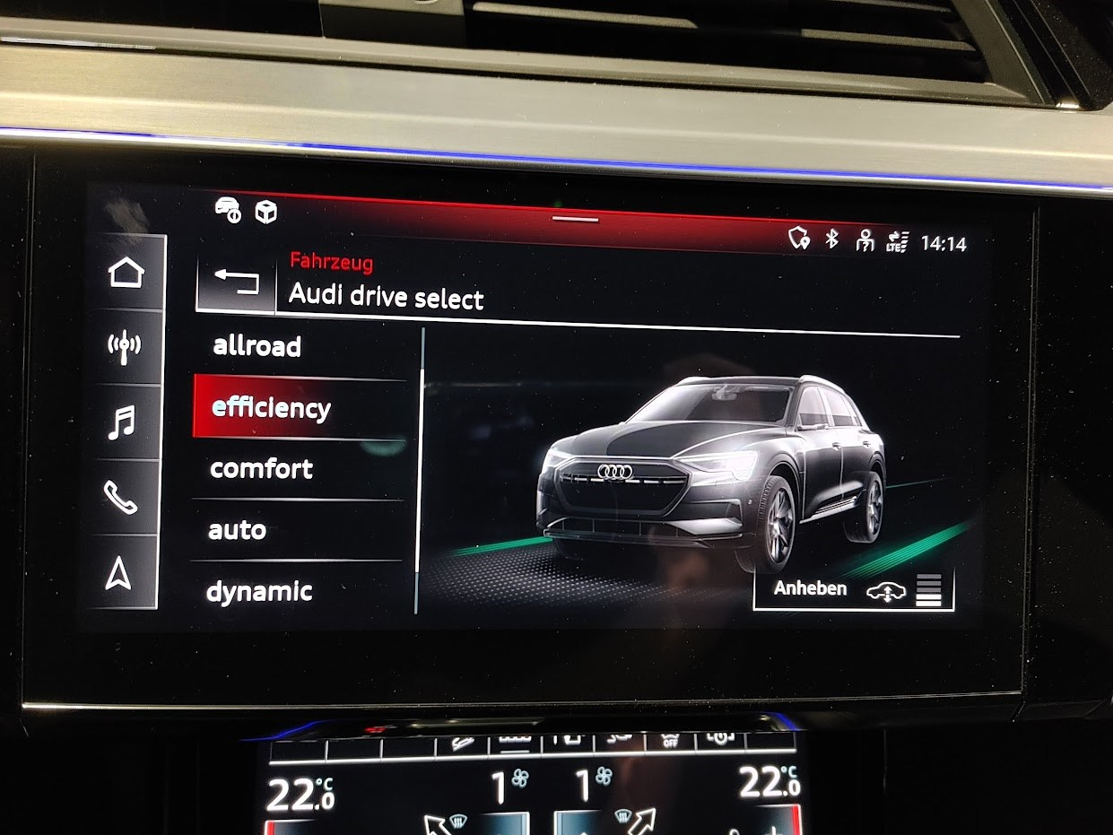 AUDI e-tron 55 S Line quattro