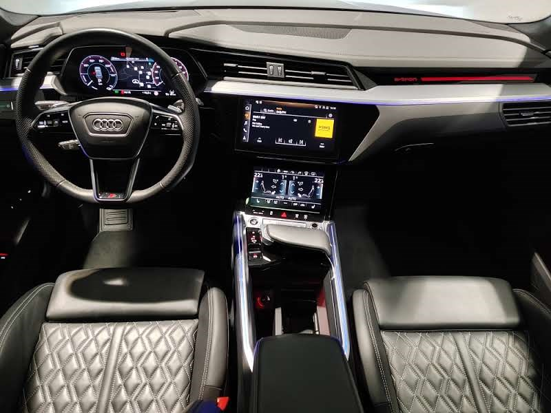 AUDI e-tron 55 S Line quattro