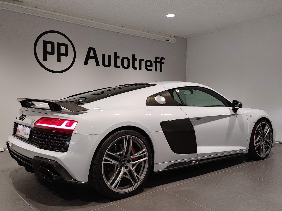 AUDI R8 Coupé performance S-Tronic