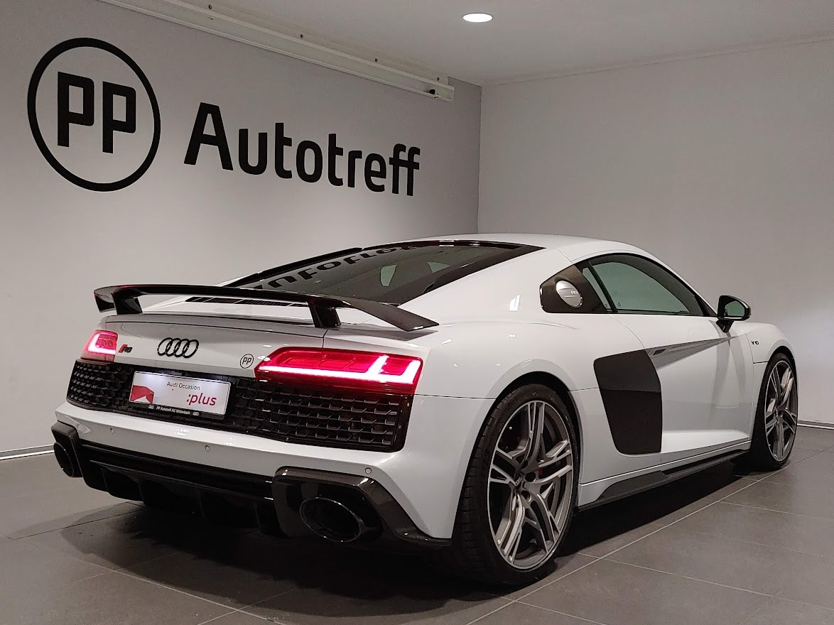 AUDI R8 Coupé performance S-Tronic