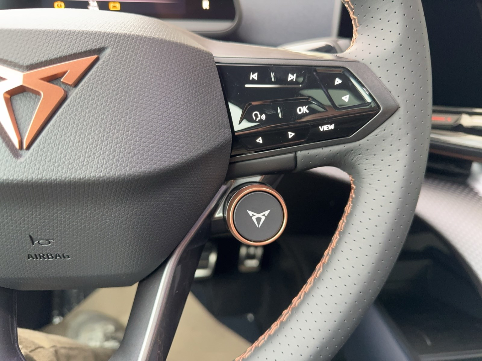 CUPRA Tavascan Adrenaline