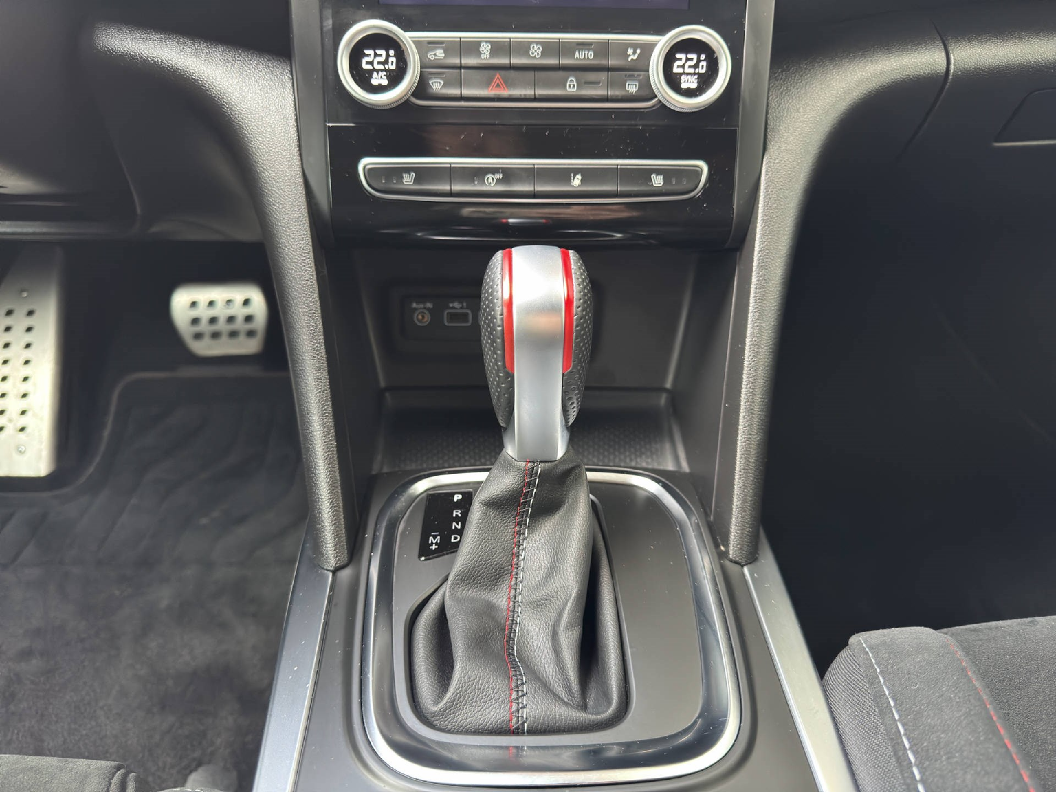 RENAULT Mégane Trophy 300 EDC