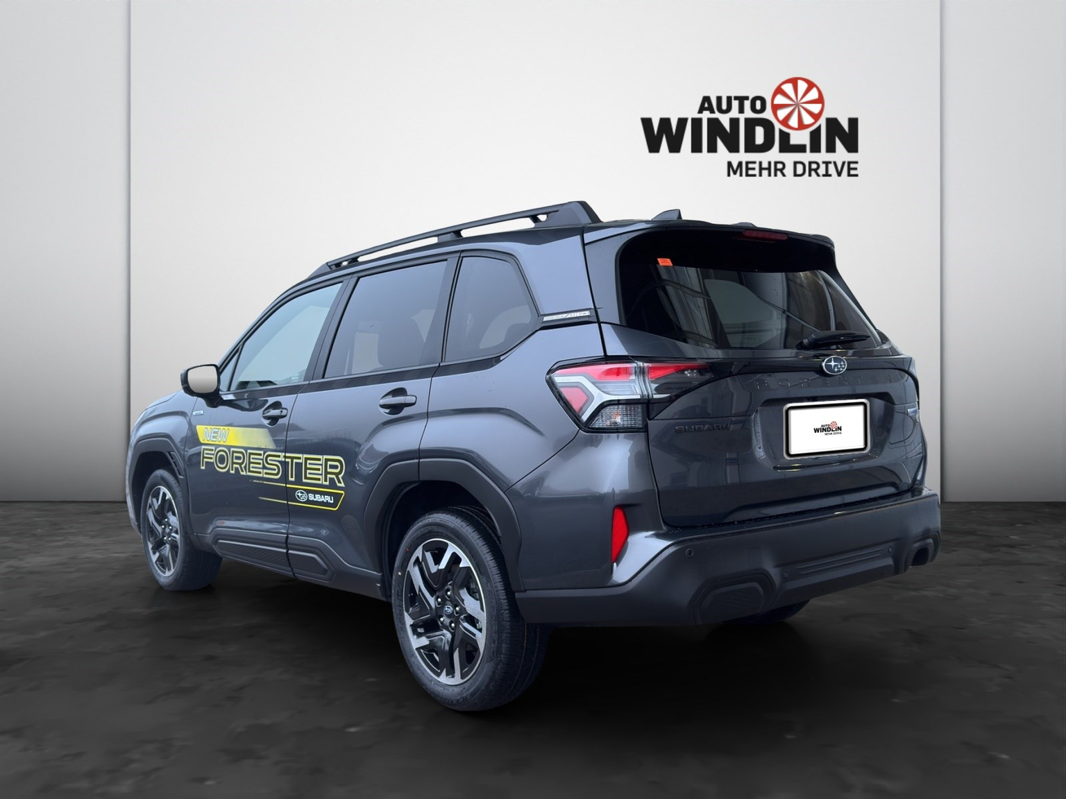 SUBARU Forester Station 2.0i e-Boxer Swiss Plus